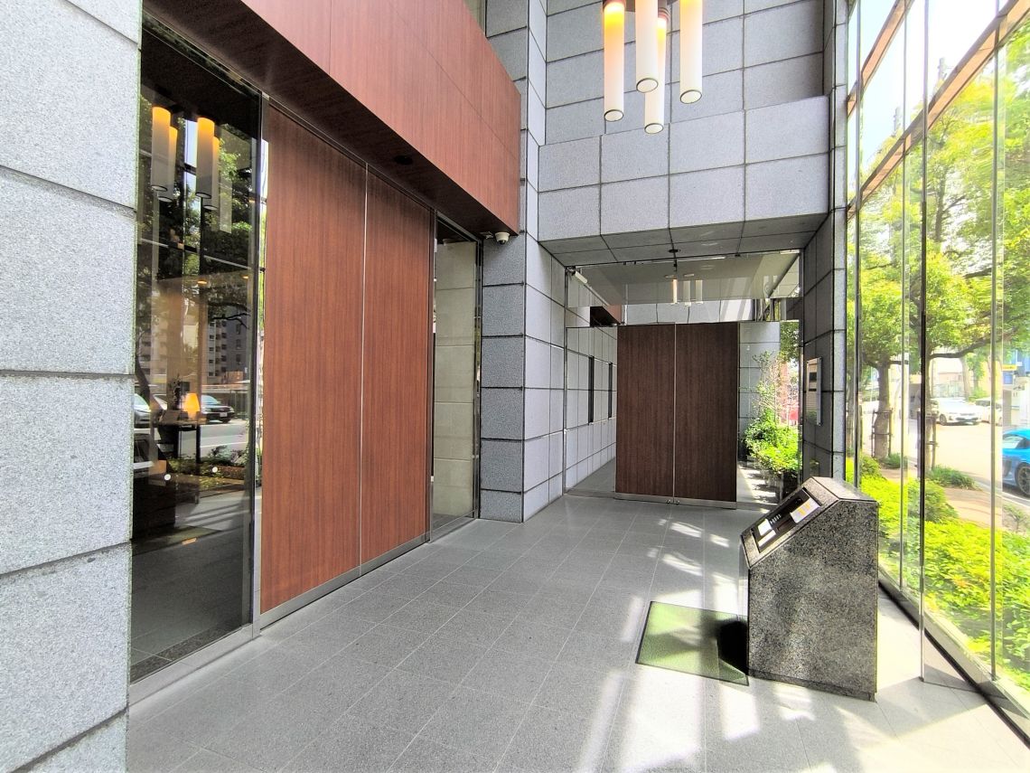 エルザグレース堀江タワーエントランス