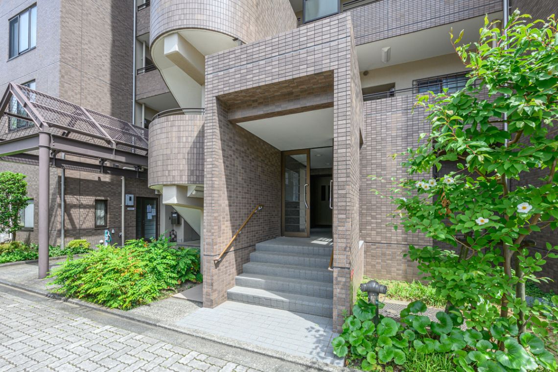 シンフォニックヒルズふれあいの街５号棟エントランス