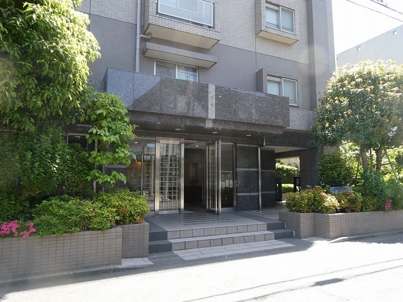 ルイシャトレ川口エントランス