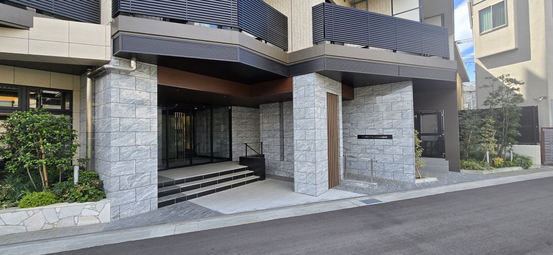 レジデンシャル池袋本町エントランス