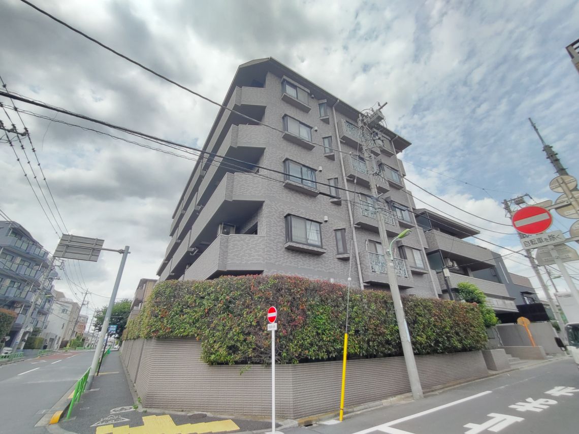 ライオンズステージ世田谷弦巻現地外観写真