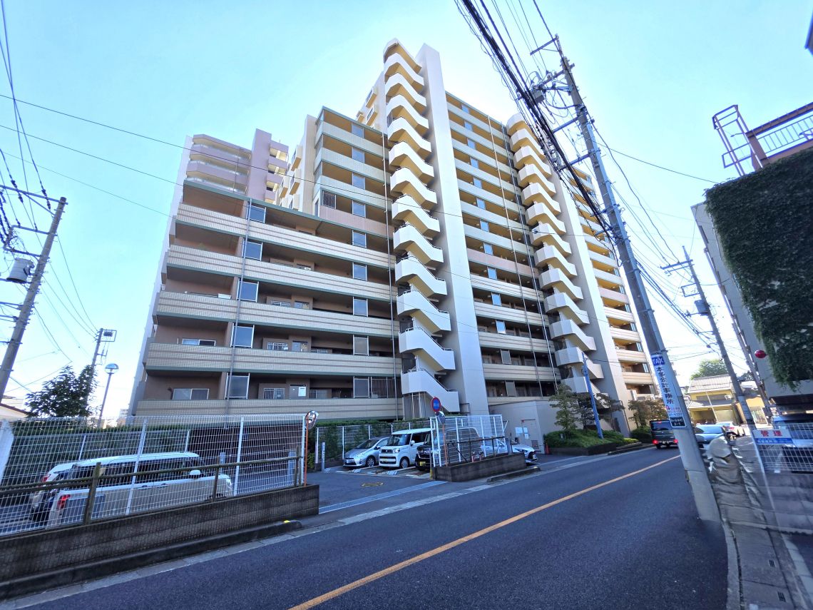 ダイアパレス鳩ケ谷本町現地外観写真