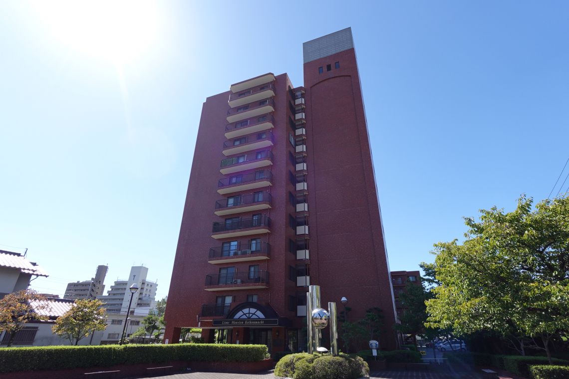 ライオンズマンション己斐本町現地外観写真