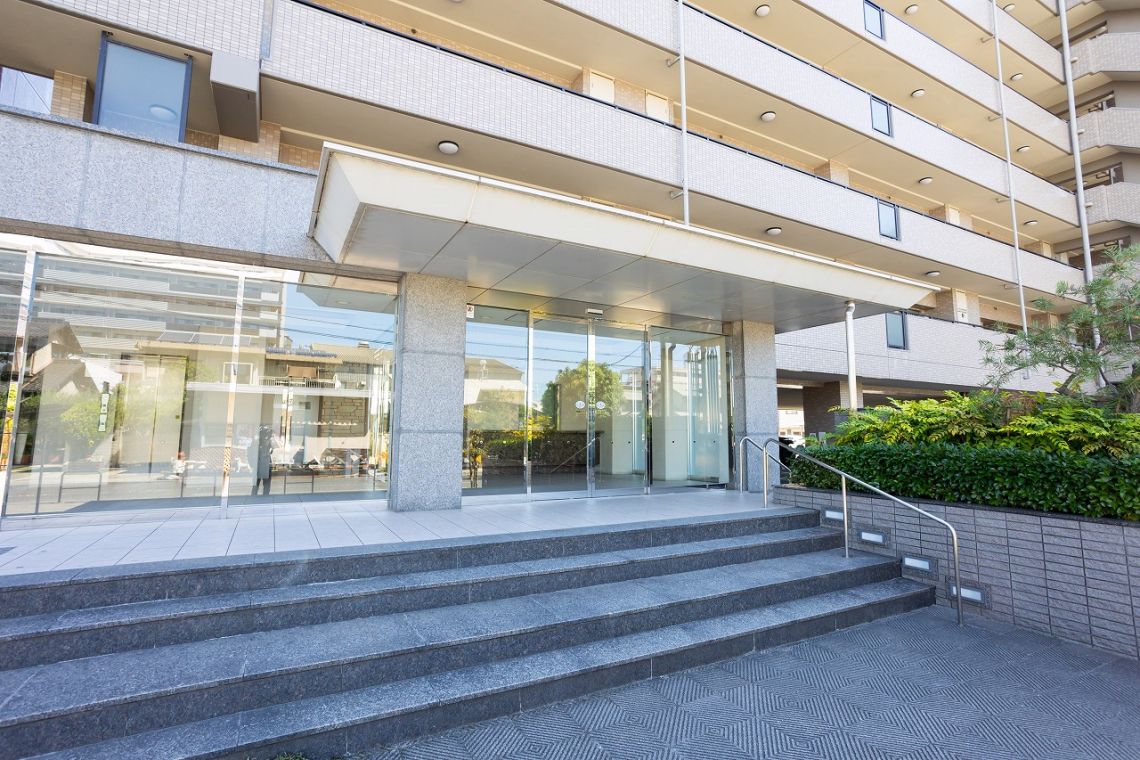 サーパス福富公園エントランス