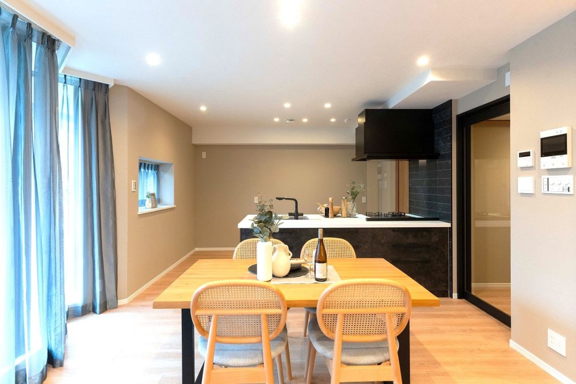 グランクール河原町二条ダイニング