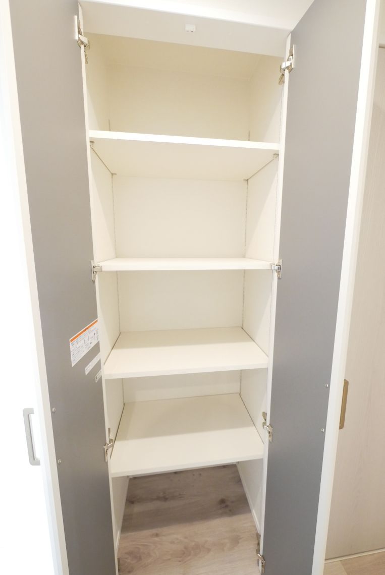 グランピアマンショングーテンハイツ空港南２収納