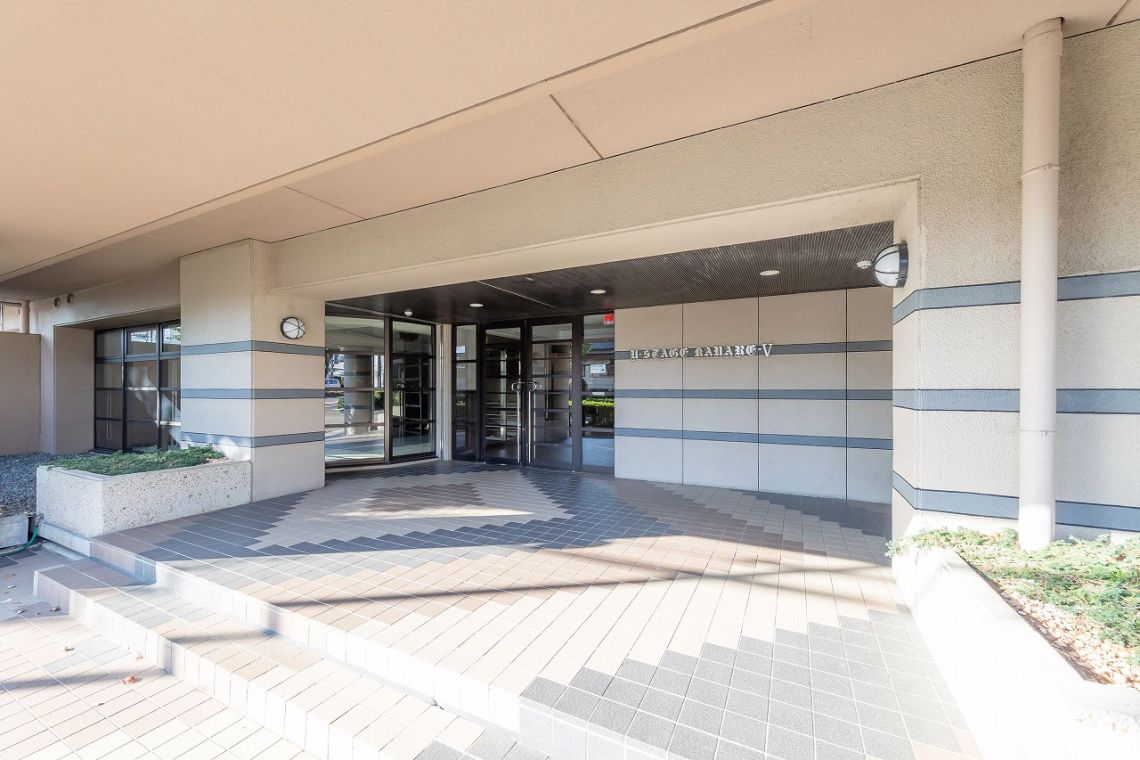 ユーステージ香流伍番館エントランス