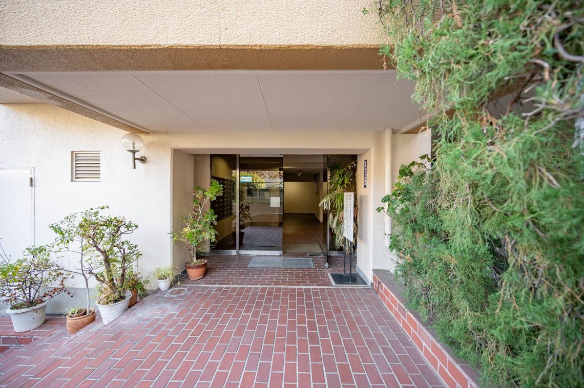 イトーピア南麻布マンションエントランス