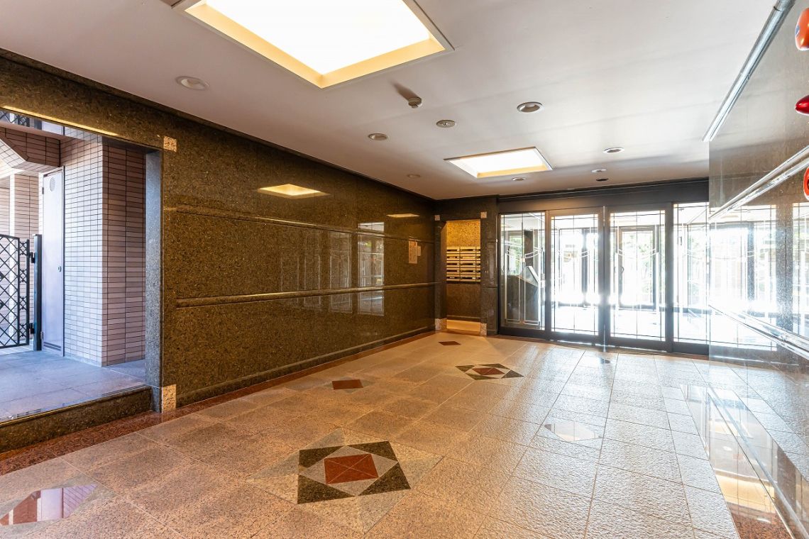 ＮＤＳマンション白壁エントランス