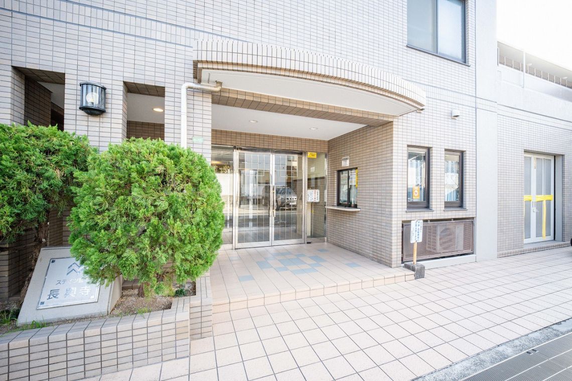 ステイツ豊中長興寺エントランス