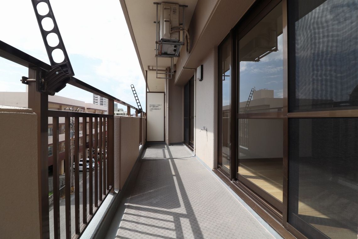 ライオンズガーデン真志喜バルコニー