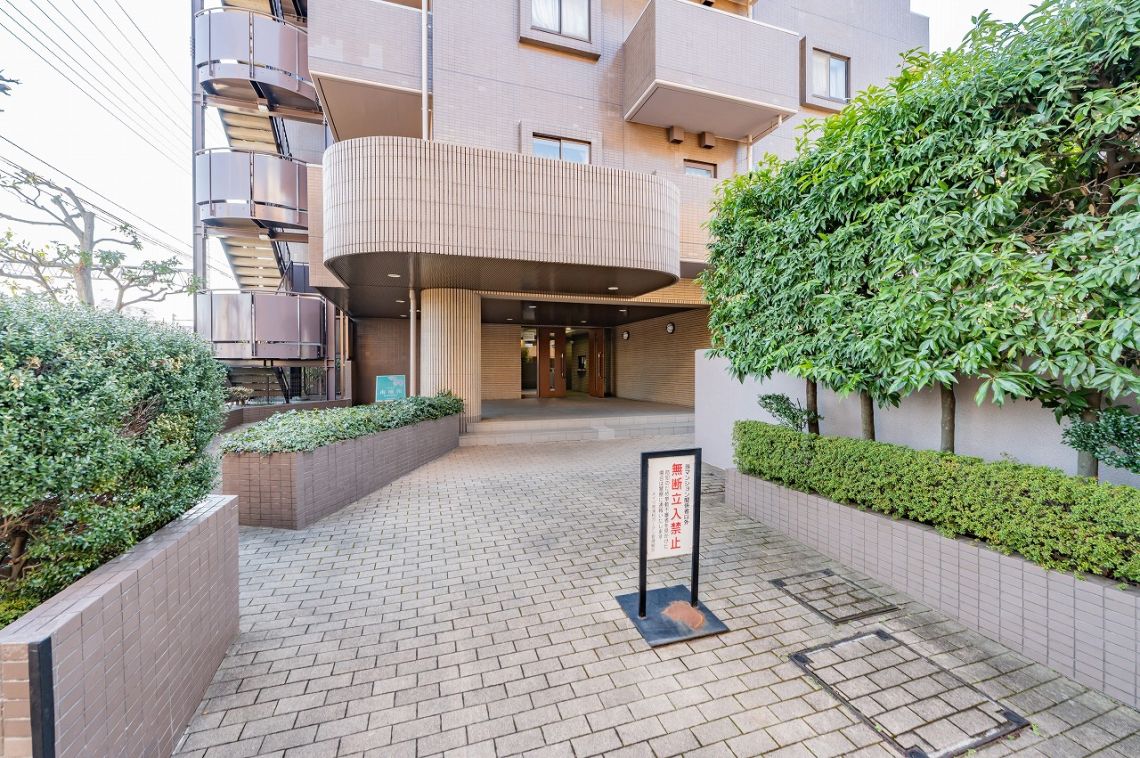 メイツ南浦和ガーデンエントランス