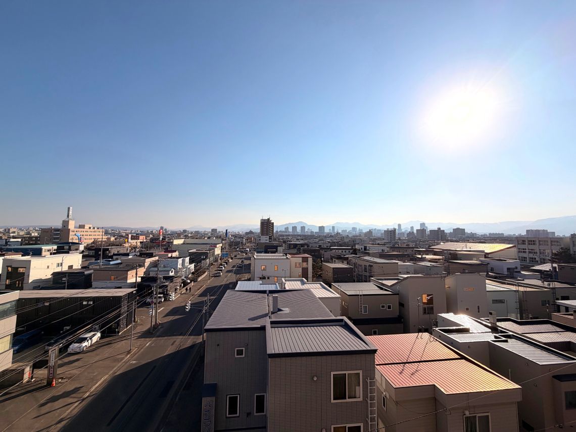 ロイヤルシャトー伏古公園バルコニー