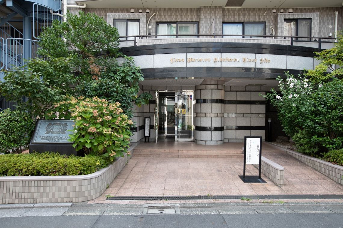 ライオンズマンション菊川リバーサイドエントランス