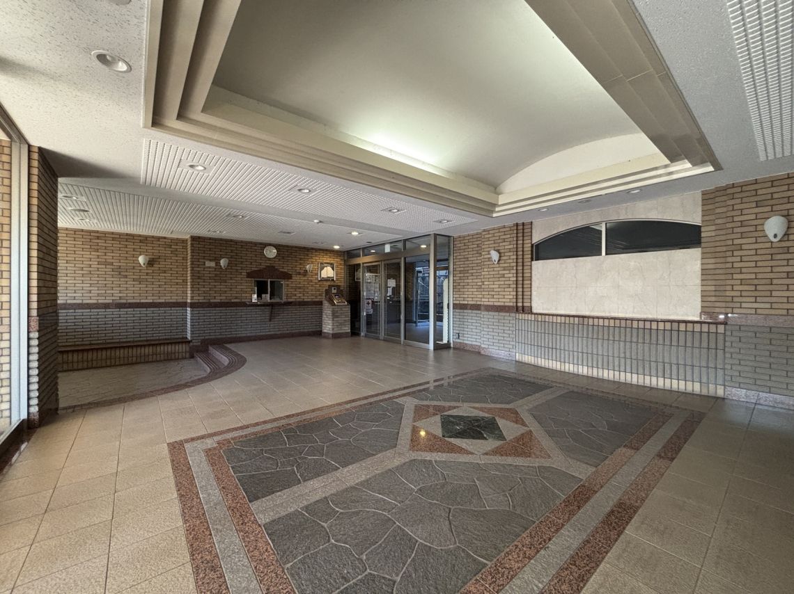 ライオンズガ－デンヒルズ大池公園エントランス