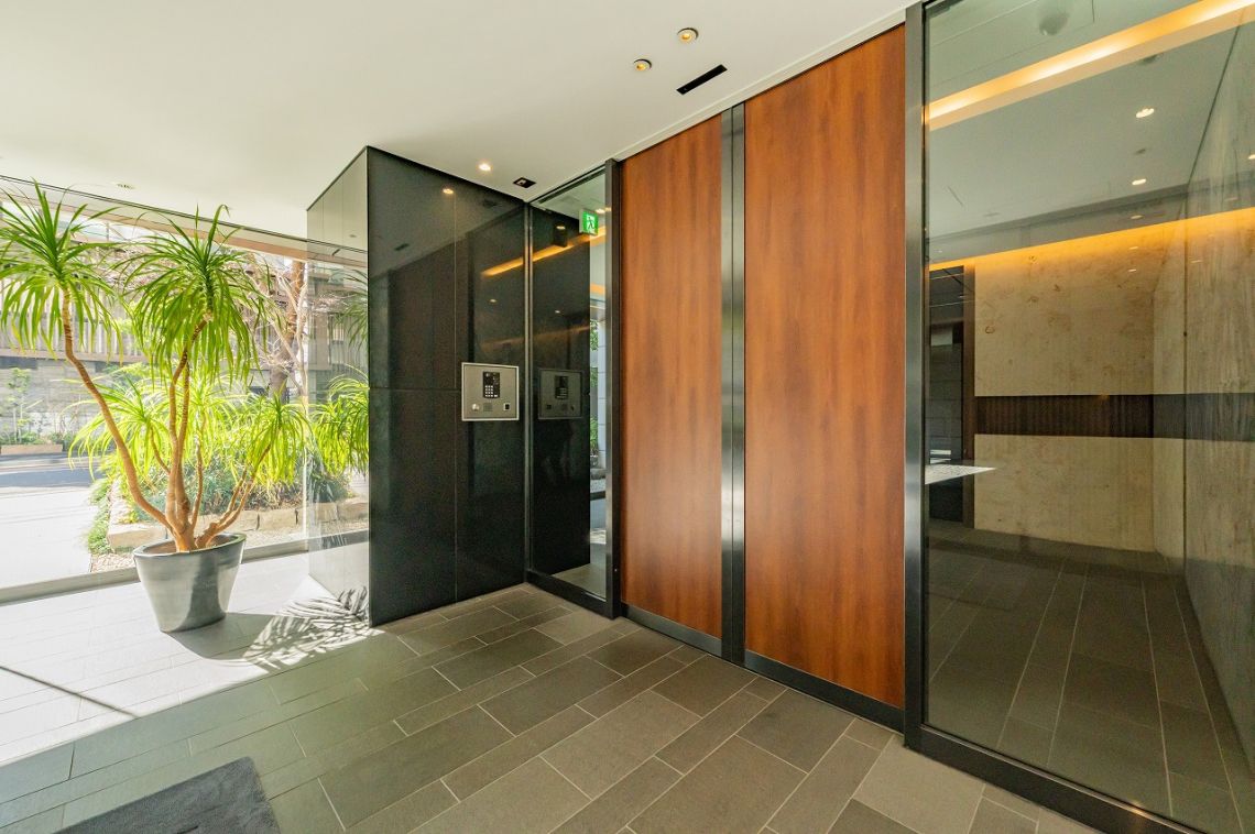 プラウド九段南エントランス