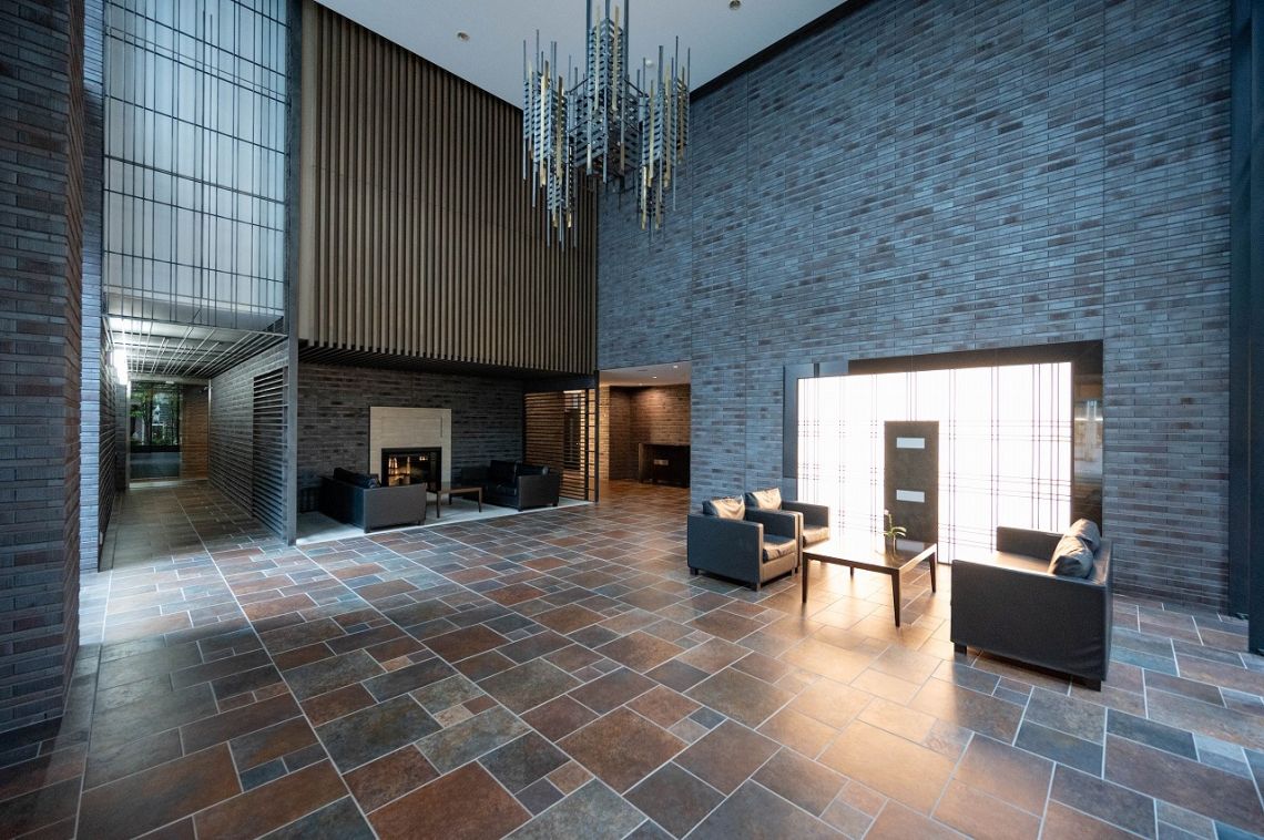 ＴＨＥ　ＴＯＷＥＲ　ＫＯＩＳＨＩＫＡＷＡエントランス