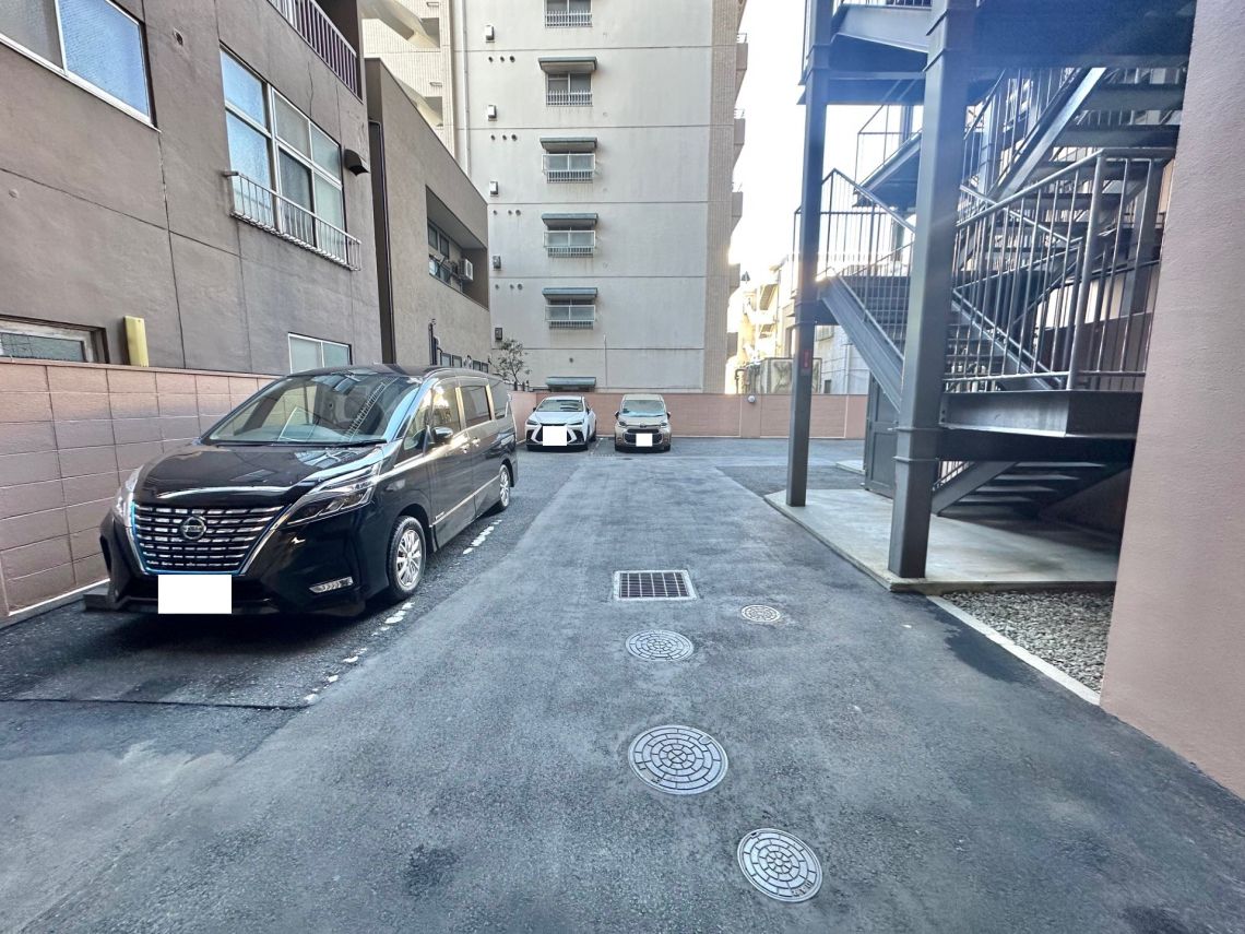 ライオンズマンション立町マンション・駐車場