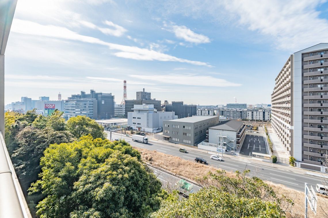 Ｔｈｅ　ＮＯＢＵＴＯ　ＨＩＬＬＳ　ＦＯＲＥＳＴ　ＣＯＵＲＴバルコニー