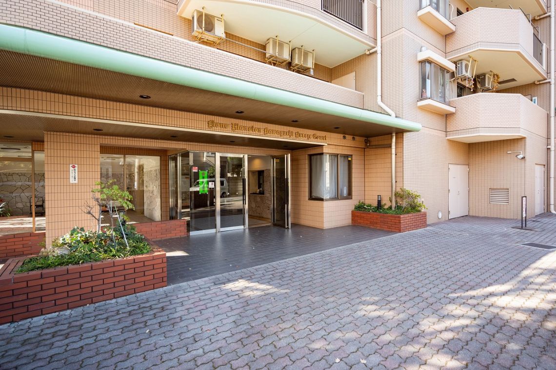 ライオンズマンション川口ブリーズコートエントランス