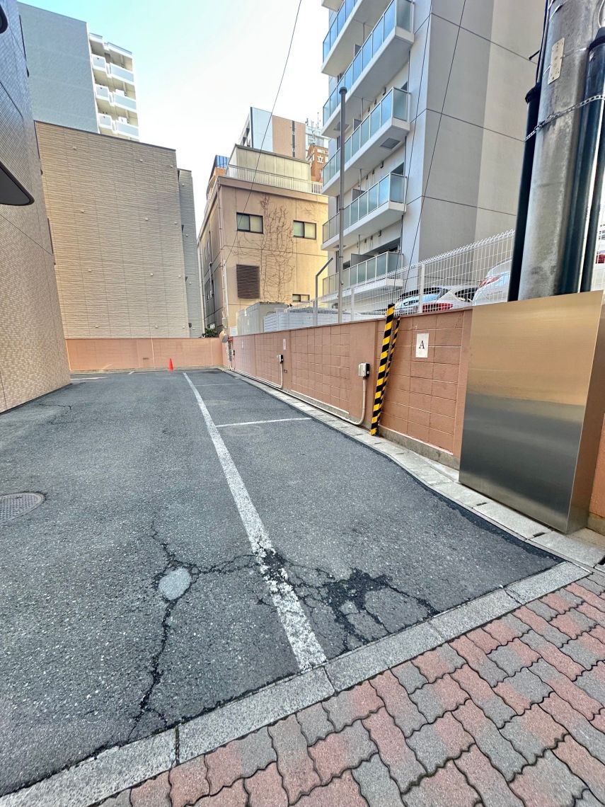 ライオンズマンション立町マンション・駐車場