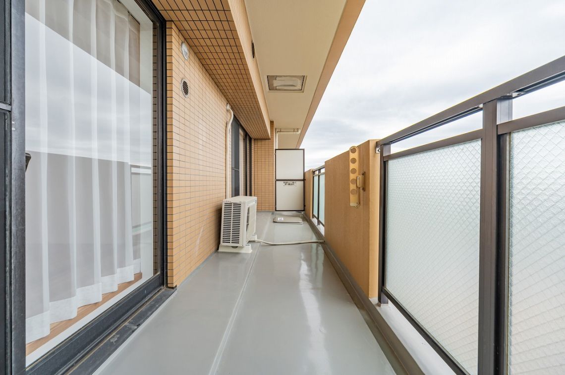 ファミール成増グランデージ構造・工法・仕様：バルコニー