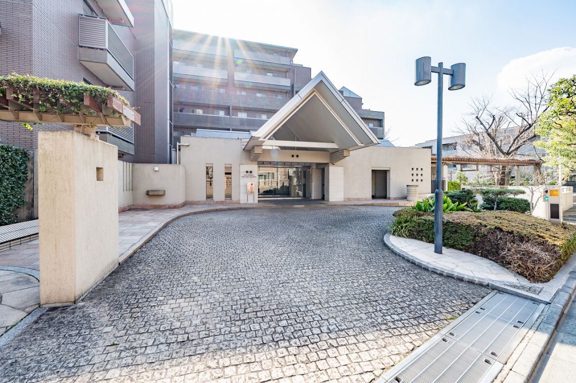 ライオンズマンション弦巻グランフォート現地外観写真