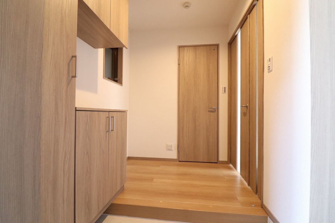 ライオンズガーデン真志喜玄関