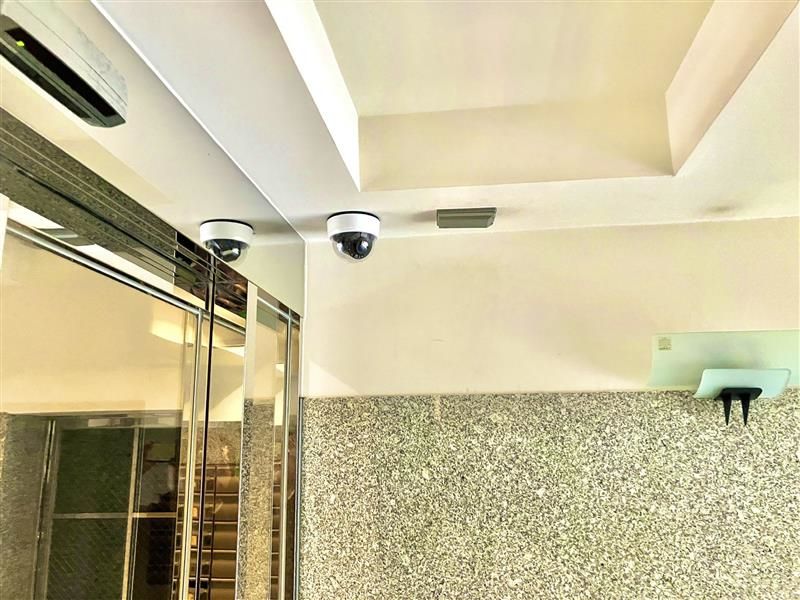 ナイスアーバン東六郷エントランス