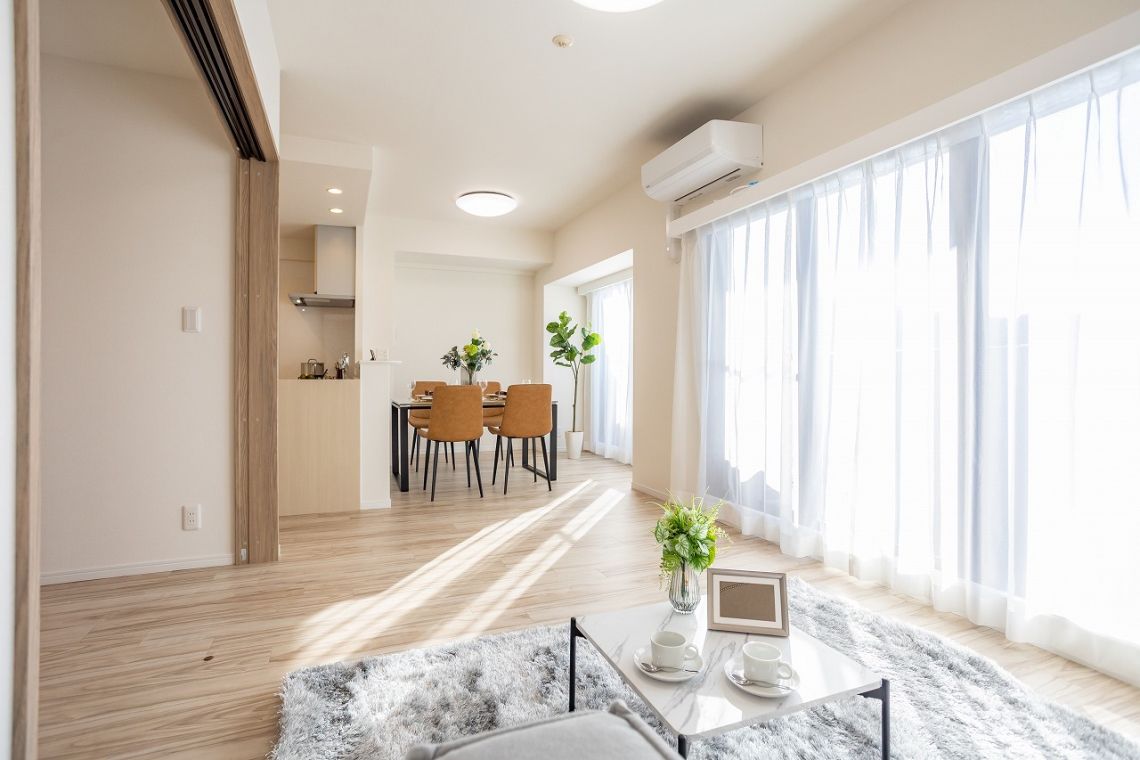 ファミール伊島リビング