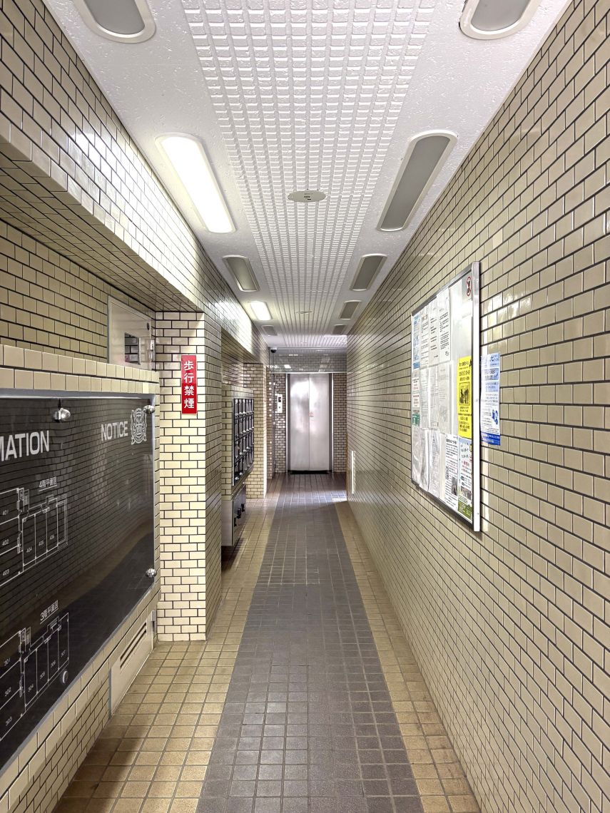 ライオンズマンション鴨居第３ロビー