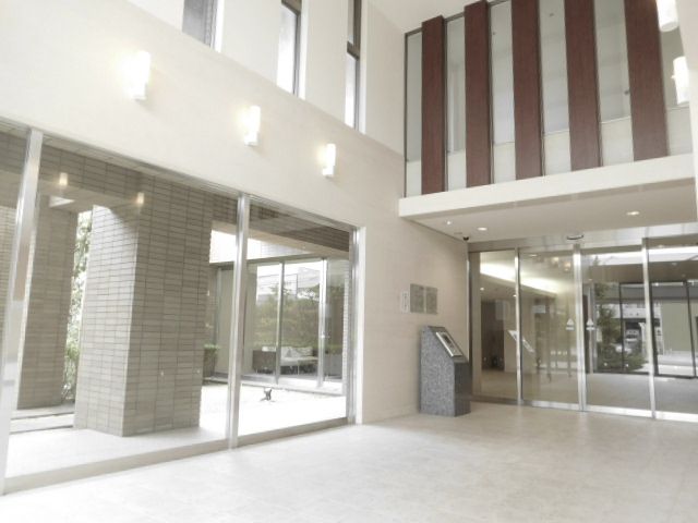 サーパスシティ東朝日町２号エントランス