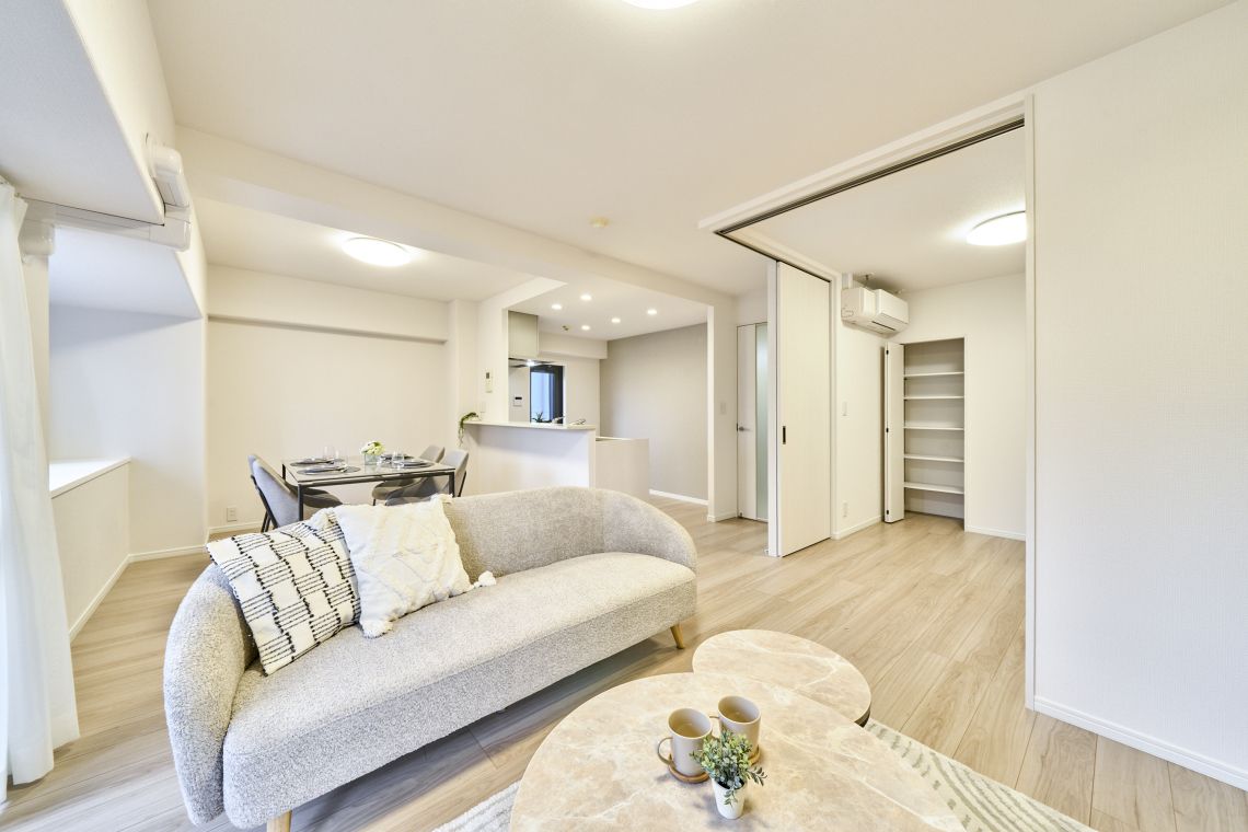 サーパス南福岡リビング