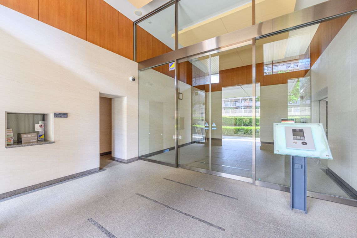 コスモ北新横濱ステーションフロントエントランス