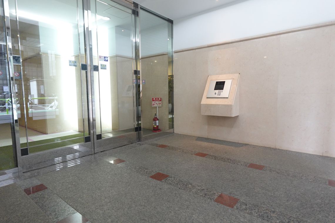 アールヴェール根津弥生坂エントランス