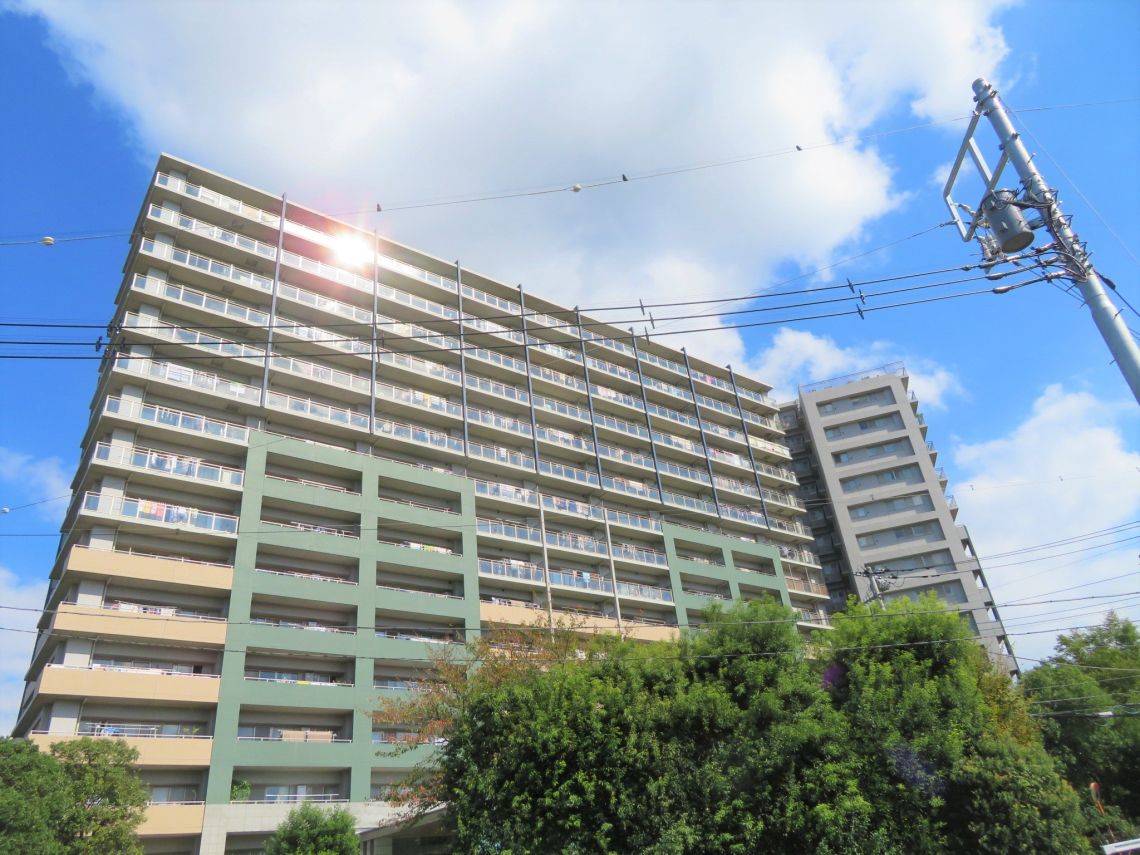 ライオンズ聖蹟桜ヶ丘パシ－ナ現地外観写真