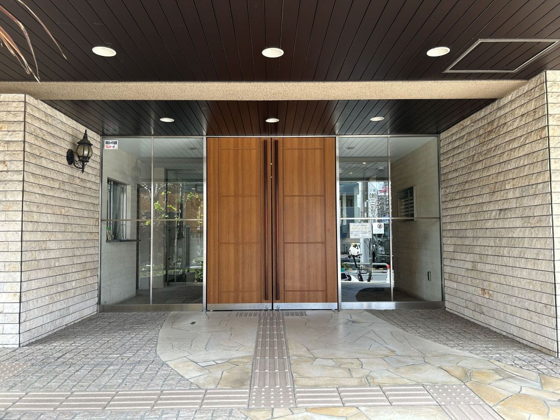 レクセルマンション赤塚公園エントランス