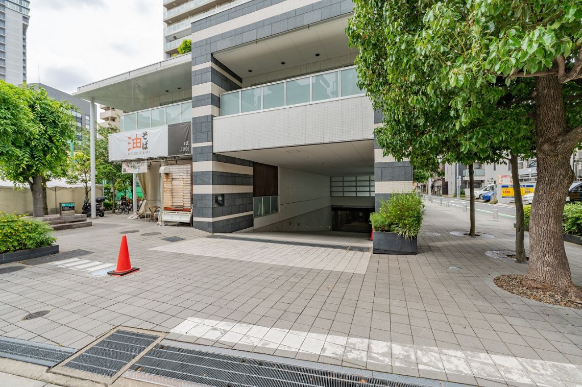 ライオンズ四谷タワーゲート現地外観写真