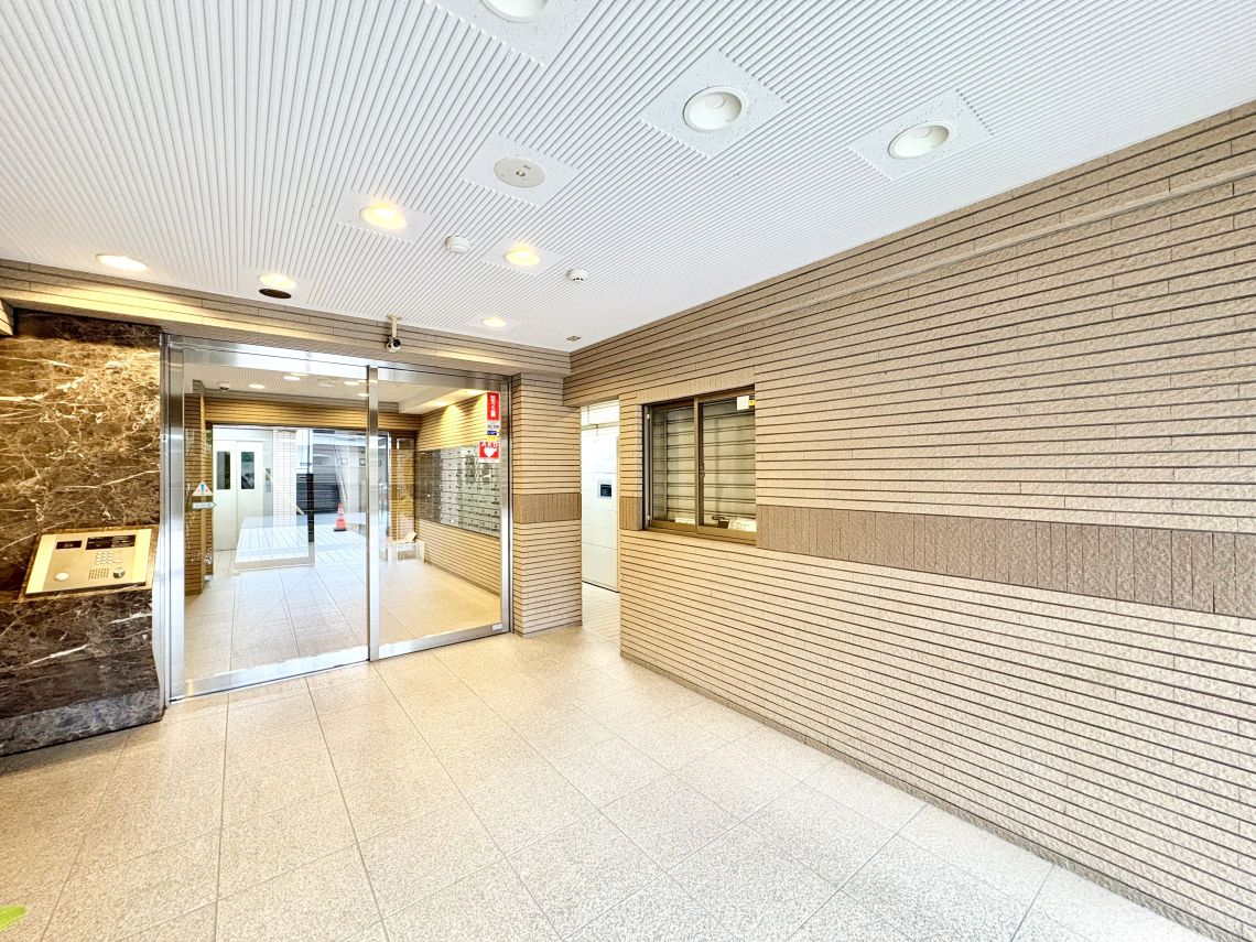 ピュアシティ横浜６ロビー