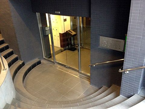 日本橋室町デュープレックスポーションエントランス