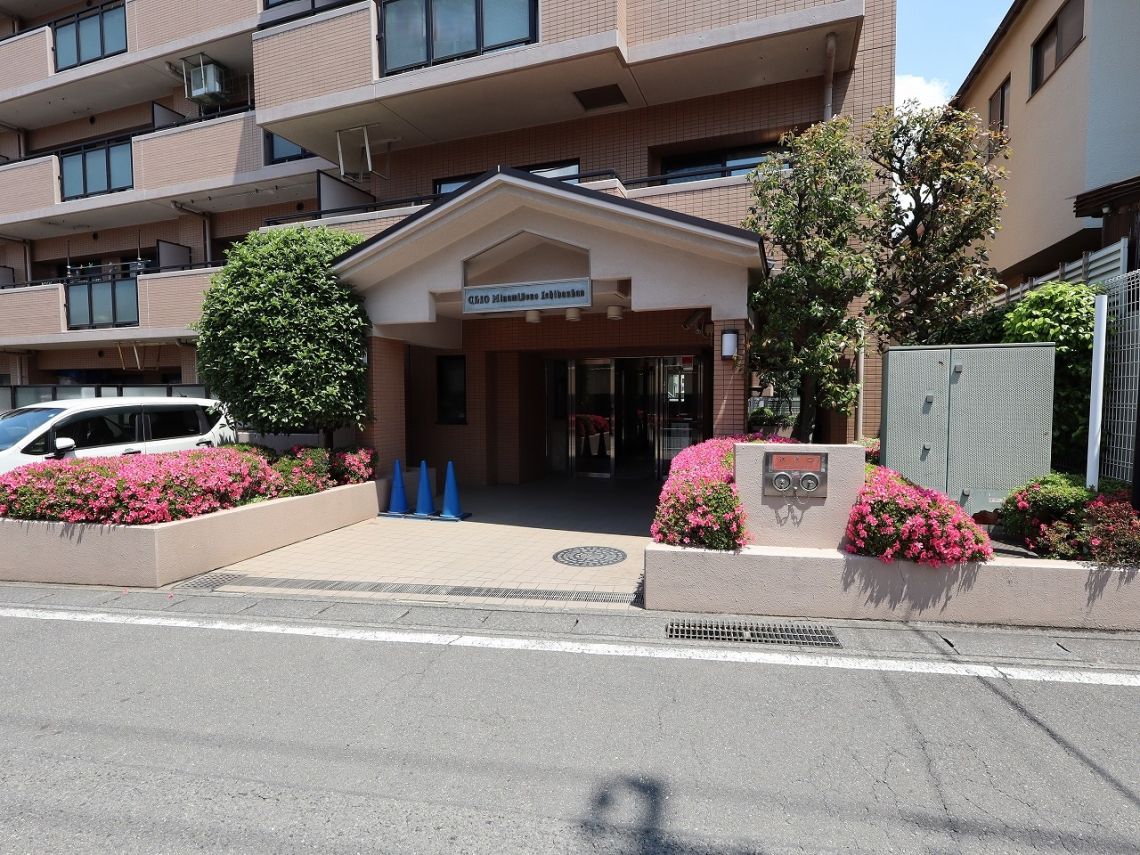 クリオ南与野壱番館エントランス