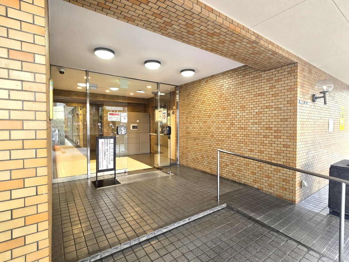 ライオンズマンション東桜エントランス