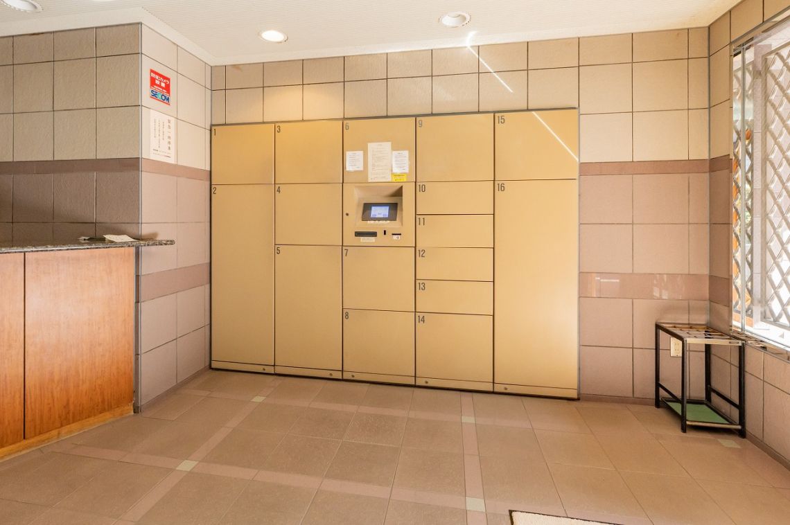 ライオンズマンション乃木坂構造・工法・仕様：宅配ボックス