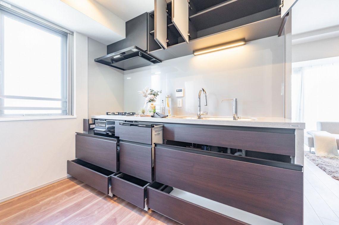 プラウド九段南構造・工法・仕様：キッチン収納