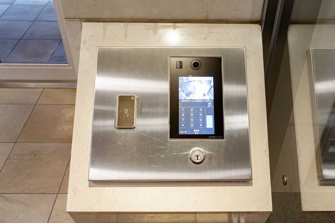 グランアビテ目白ステーションフロント構造・工法・仕様：ＴＶモニター付きオートロック