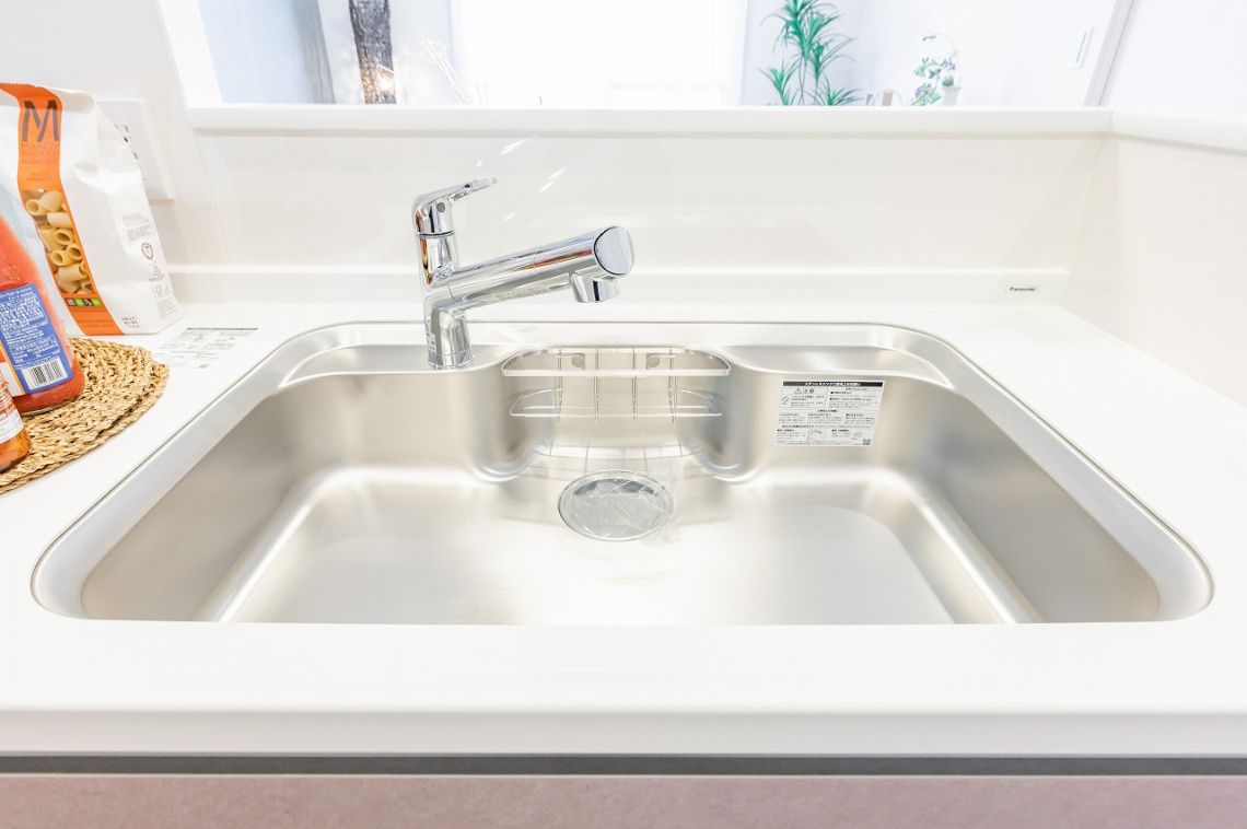 エクセレントハイツ横浜その他設備：キッチンの流し台