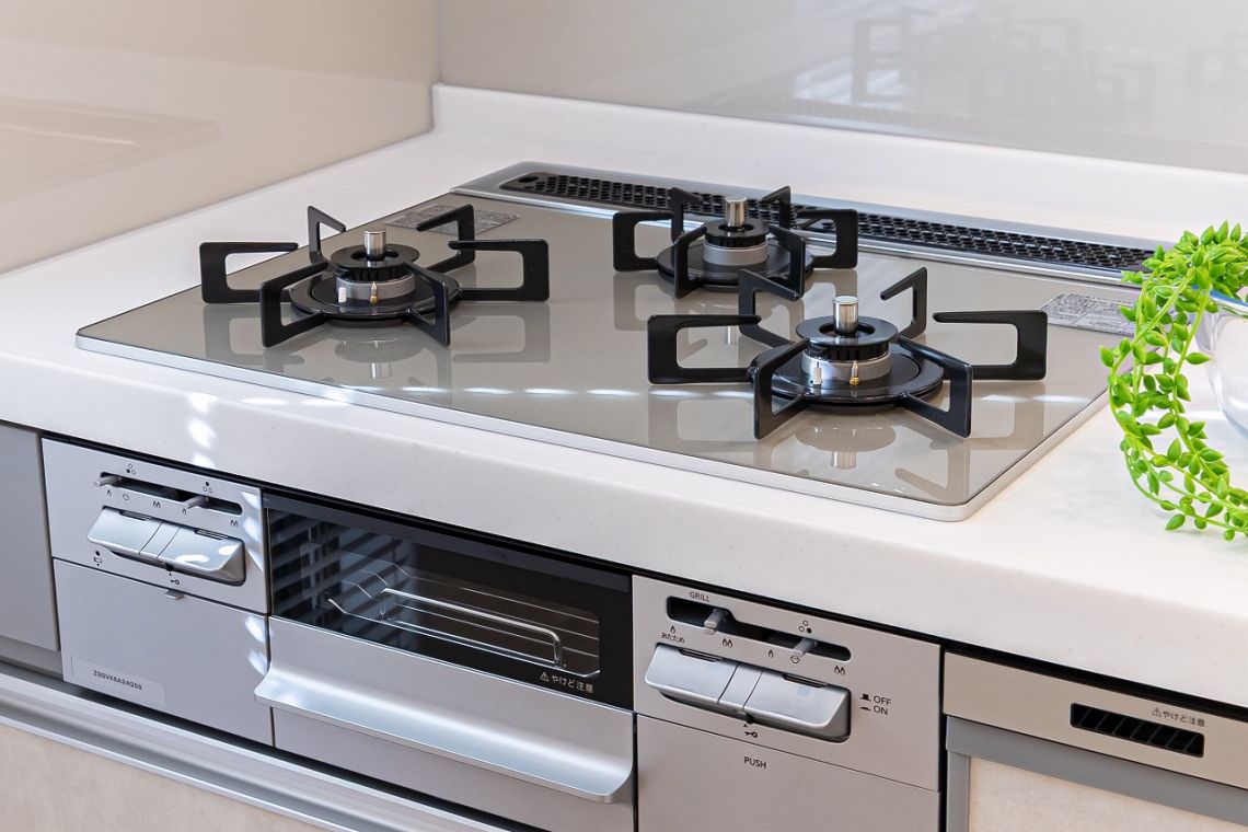 スカーラ池袋西発電・温水設備：ガラストップガスコンロ