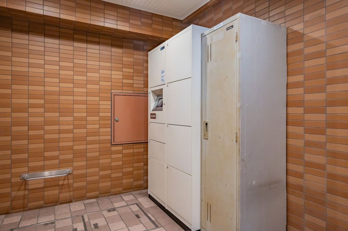 ライオンズマンション北綾瀬第７その他設備：宅配ボックス