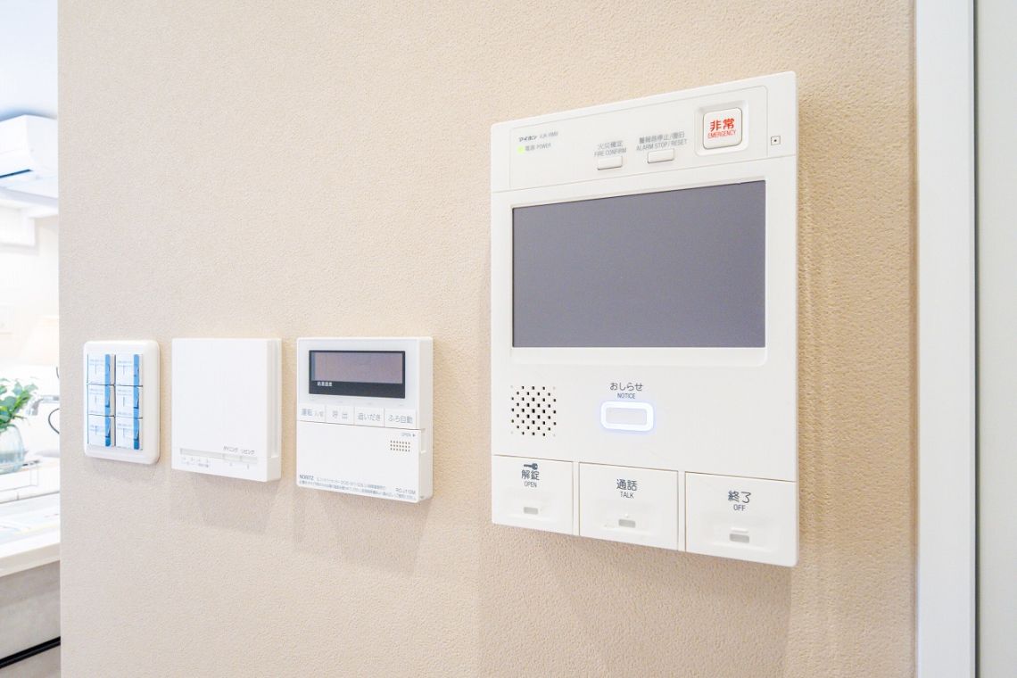 ディークラディア本町Ｗｅｓｔ防犯設備：TVモニター付きインターホン