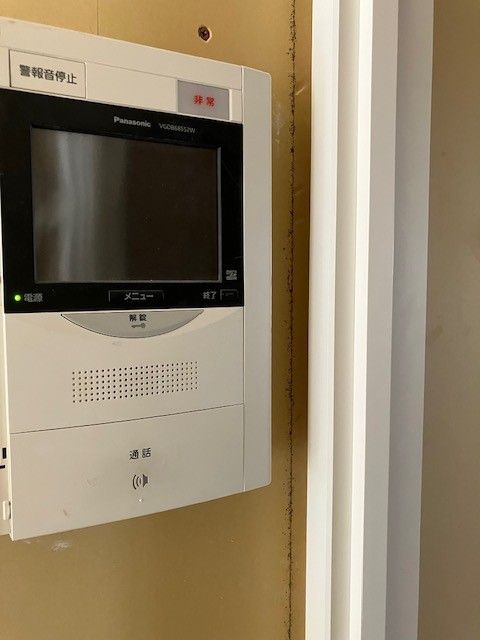 ネオコーポ大阪城公園二号館防犯設備：TVモニター付インターホン